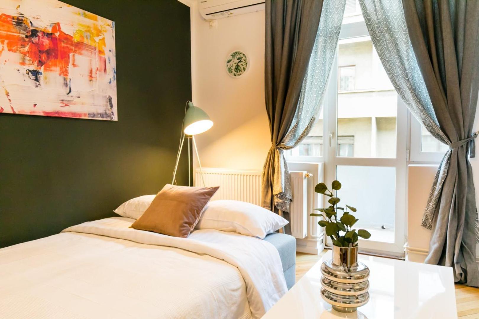 Heart Of The City - Cozy Apartments In Prime Location Boekarest Kamer foto